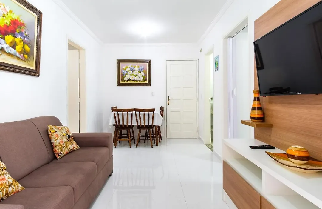 Apartamento a 100 metros da praia - 01 dormitório - Edifício Água Viva-1
